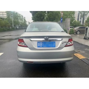 飞度 2004款 三厢 1.3L CVT